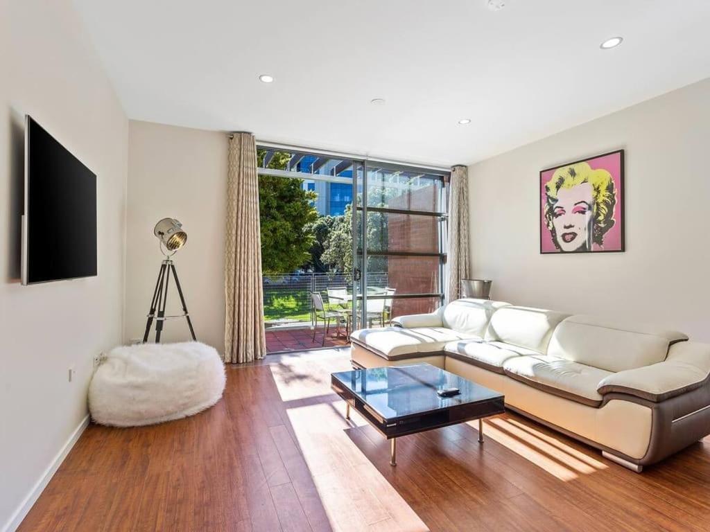 Sleek Modern Pad Next To Spark Arena Free Parking 오클랜드 외부 사진